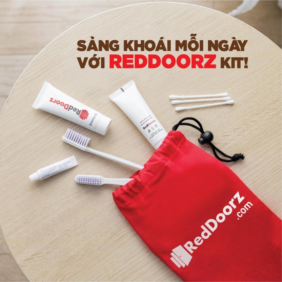 Reddoorz Ura Hotel Hung Phuoc 4 Ho Chi Minh-staden Exteriör bild